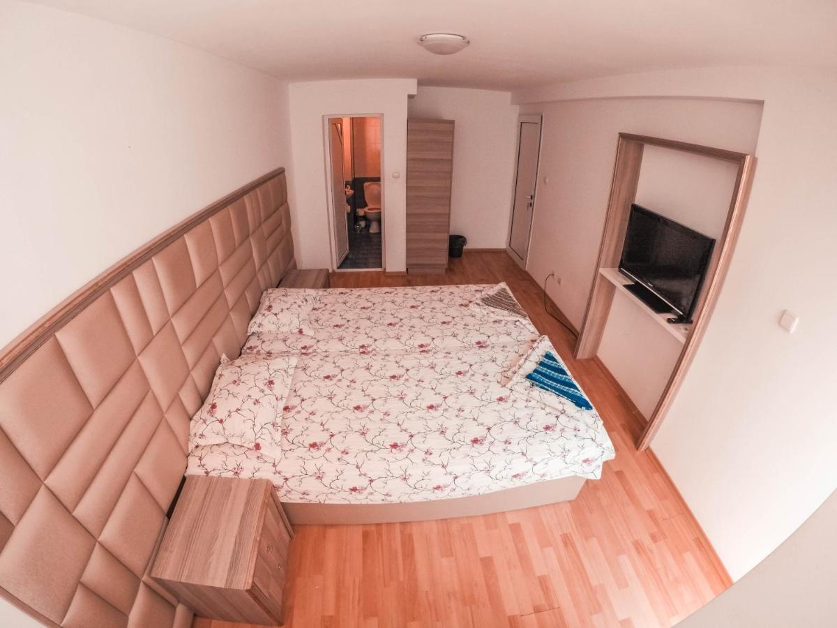 Guest House Gabriel ソゾポル エクステリア 写真