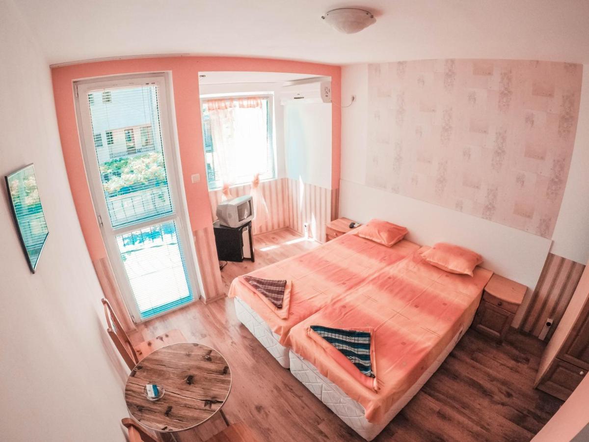 Guest House Gabriel ソゾポル エクステリア 写真