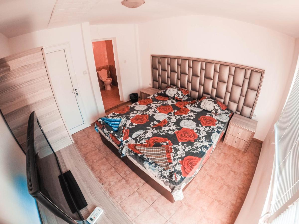 Guest House Gabriel ソゾポル エクステリア 写真