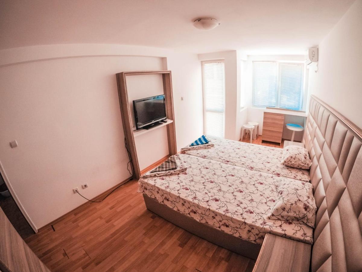 Guest House Gabriel ソゾポル エクステリア 写真